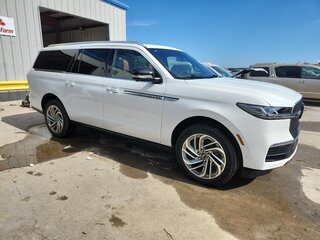 2025 Lincoln Navigator L V, белый, 12450000 рублей, вид 4