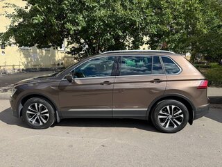 2019 Volkswagen Tiguan II, коричневый, 1995000 рублей, вид 2