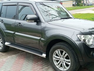 2012 Mitsubishi Pajero IV Рестайлинг 1, серый, 2500000 рублей, вид 2