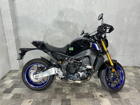 2021 Yamaha MT-09 (FZ-09), чёрный, 1057000 рублей, вид 1