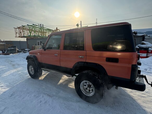 1990 Toyota Land Cruiser Prado 70 Series, оранжевый - вид 22