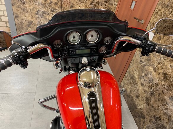 2009 Harley-Davidson Street Glide, красный - вид 6