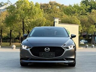2023 Mazda 3 M Hybrid IV (BP), серый, 1513009 рублей, вид 2