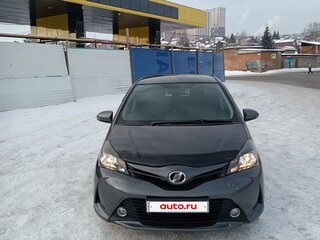 2016 Toyota Vitz III (XP130) Рестайлинг, серый, 800000 рублей, вид 1