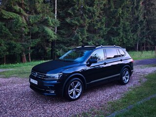 2019 Volkswagen Tiguan Allspace II, чёрный, 2600000 рублей, вид 4