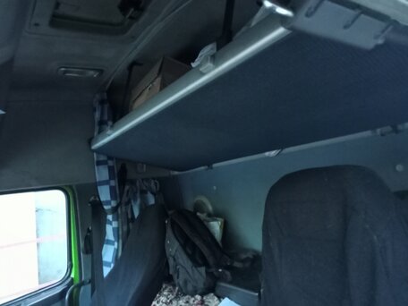 2009 Volvo FM, зелёный, 6800000 рублей, вид 3
