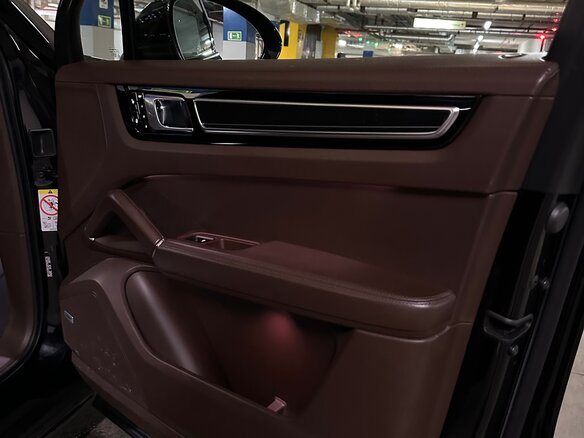 2018 Porsche Cayenne III, чёрный - вид 10