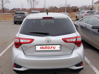2017 Toyota Vitz III (XP130) Рестайлинг 2, серый, 1000000 рублей, вид 3
