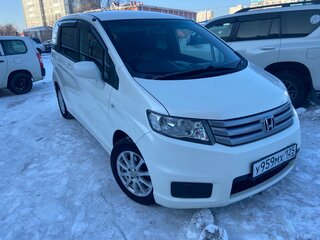 2011 Honda Freed I Рестайлинг, белый, 1165000 рублей, вид 1