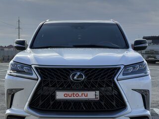 2016 Lexus LX 570 III Рестайлинг 2, белый, 9300000 рублей, вид 2