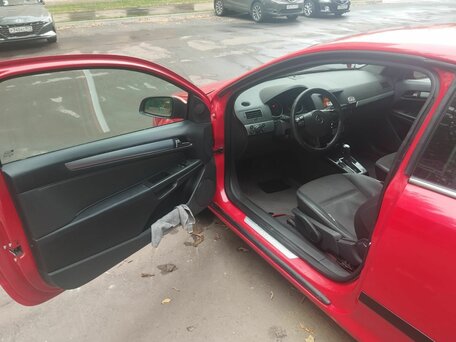 2008 Opel Astra GTC H Рестайлинг, красный, 410000 рублей, вид 5