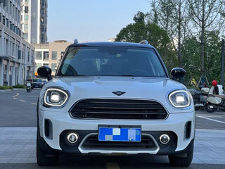 2022 Mini Countryman Cooper II Рестайлинг, белый, 1605000 рублей, вид 2