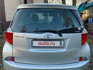 2010 Toyota Ractis II, серый, 1150000 рублей, вид 4