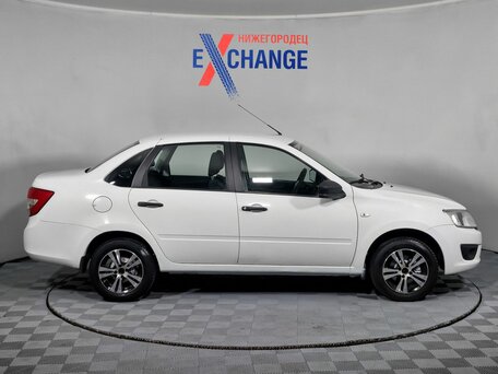 2018 Lada (ВАЗ) Granta I, белый, 450000 рублей, вид 4