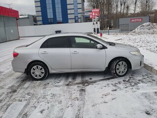 2012 Toyota Corolla X (E140, E150) Рестайлинг, серебристый, 1120000 рублей, вид 2