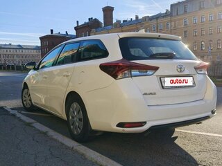 2016 Toyota Auris II Рестайлинг, белый, 1600000 рублей, вид 5