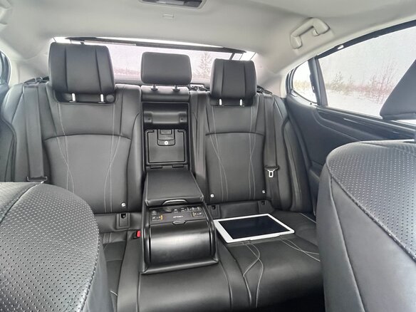 2019 Lexus ES 300h VII, синий, 4200000 рублей - вид 12