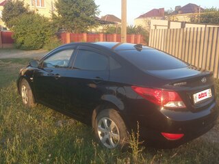 2011 Hyundai Solaris I, чёрный, 700000 рублей, вид 4
