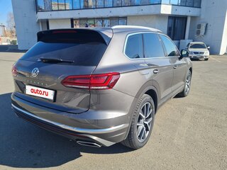 2019 Volkswagen Touareg III, серый, 5700000 рублей, вид 5