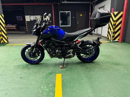 2017 Yamaha MT-09 (FZ-09), синий, 875000 рублей, вид 2