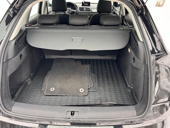 2015 Audi Q3 I (8U) Рестайлинг, чёрный, 1600000 рублей - вид 6
