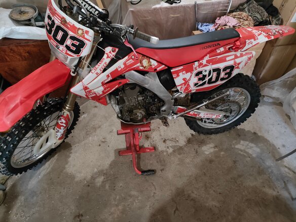 2005 Honda CRF 250X, красный, 360000 рублей