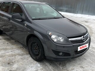 2011 Opel Astra H Рестайлинг, серый, 550000 рублей, вид 4