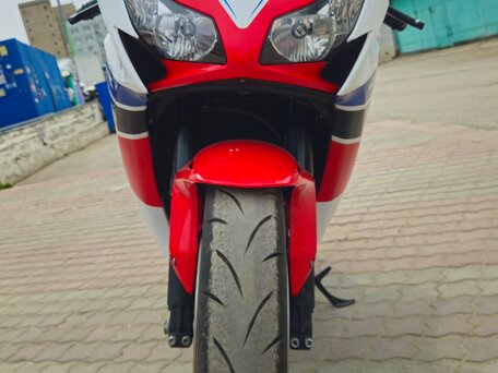 2014 Honda CBR 1000 RR/RA Fireblade, красный, 1099999 рублей, вид 3
