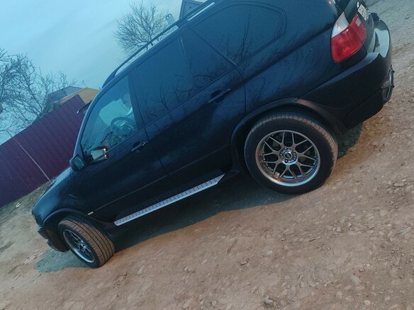 2001 BMW X5 4.4i I (E53), чёрный, 1700000 рублей - вид 9