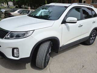2014 Kia Sorento II Рестайлинг, белый, 1750000 рублей, вид 1