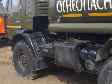 1995 КамАЗ 4310, зелёный, 1000000 рублей, вид 3