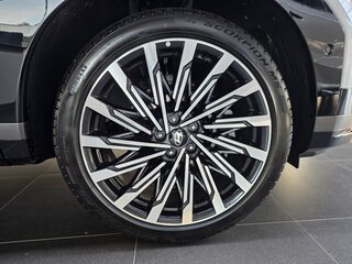 2026 Hyundai Santa Fe V (MX5), белый, 5580000 рублей, вид 4