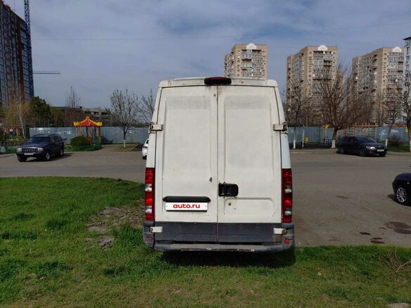 2011 Iveco Daily, белый, 950000 рублей - вид 10