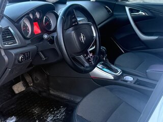 2011 Opel Astra J, белый, 555000 рублей, вид 4