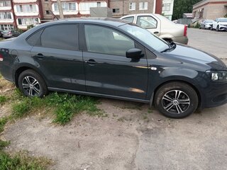 2013 Volkswagen Polo V, серый, 800000 рублей, вид 4