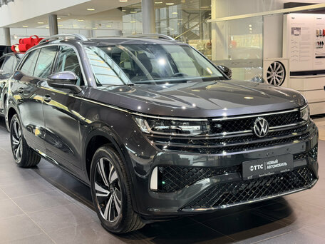 2026 Volkswagen Tavendor I, серый, 5700000 рублей, вид 3