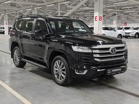 2021 Toyota Land Cruiser 300 Series, чёрный, 7700000 рублей, вид 3