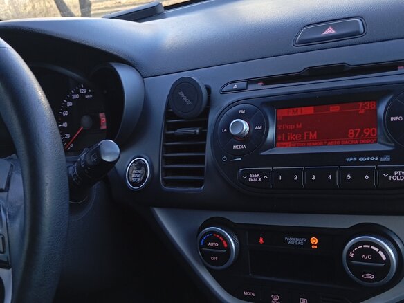 2011 Kia Picanto II, жёлтый, 930000 рублей - вид 15