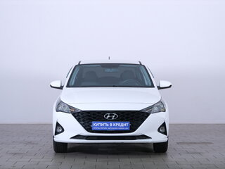 2021 Hyundai Solaris II Рестайлинг, белый, 1699000 рублей, вид 2