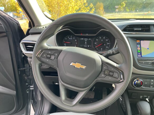 2021 Chevrolet TrailBlazer III, серебристый, 1814504 рублей - вид 15