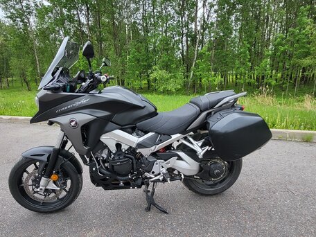 2016 Honda VFR 800X (Crossrunner), серый, 1040000 рублей, вид 2