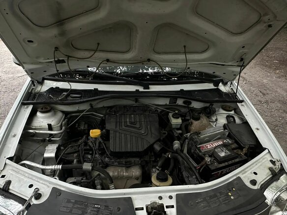 2014 Renault Logan I Рестайлинг, белый, 370000 рублей - вид 8