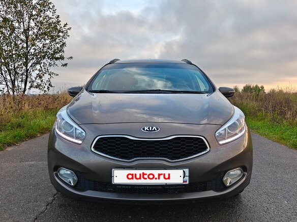 2014 Kia Ceed II, коричневый, 900000 рублей - вид 1