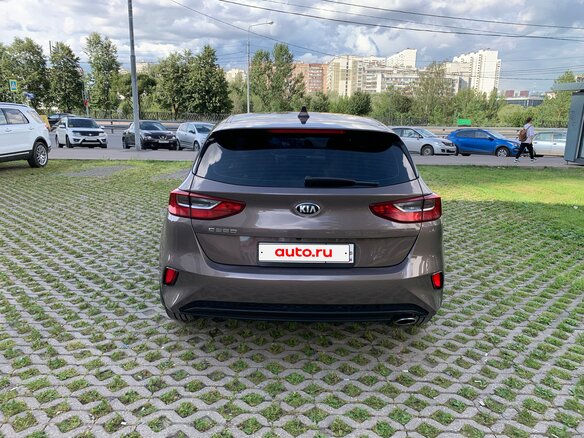 2018 Kia Ceed III, серый, 1315000 рублей - вид 7