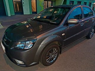 2011 Kia Rio II Рестайлинг, серый, 700000 рублей, вид 5