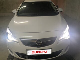 2010 Opel Astra J, белый, 740000 рублей, вид 2
