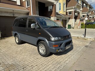 2003 Mitsubishi Delica IV, чёрный, 1290000 рублей, вид 1