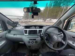 2001 Toyota Noah I (R60), серый, 850000 рублей, вид 5