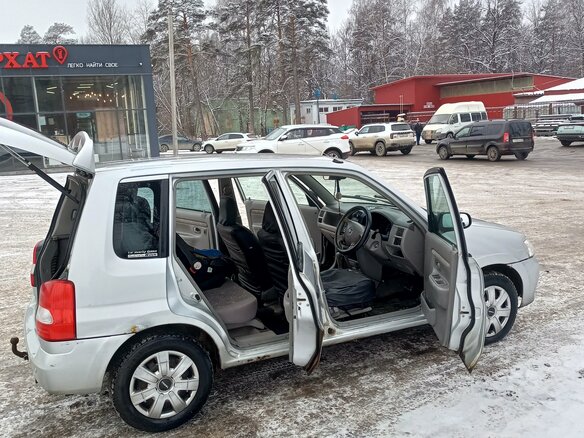 2000 Mazda Demio I (DW), серый, 365000 рублей - вид 5