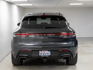 2024 Porsche Macan I Рестайлинг 2, серый, 10188576 рублей, вид 3